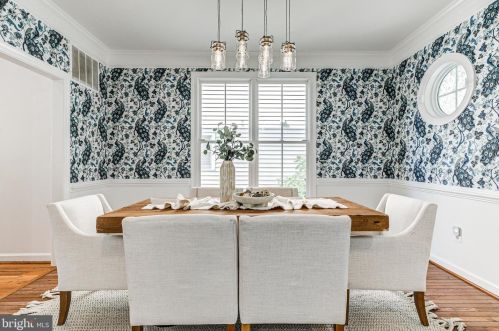 213 Creek Valley Ln, Rockville MD  20850-5603 exterior