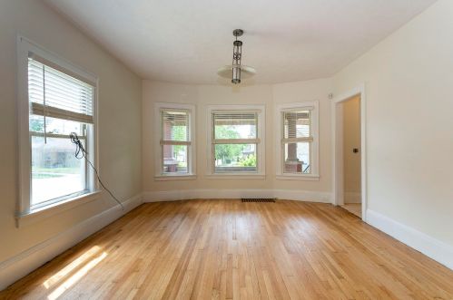 1000 Tamarack Ave, Grand Rapids MI 49504-3038 exterior