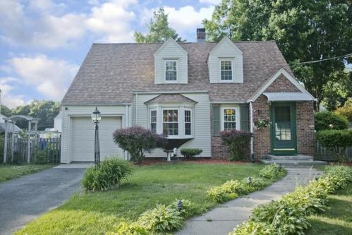 34 Fenimore Blvd, Springfield, MA 01108-3519