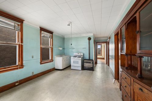 4339 Sacramento, Chicago IL 60655-2121 exterior