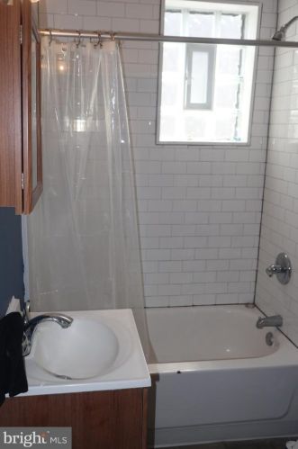 2356 18 St, Philadelphia PA 19132-4315 exterior