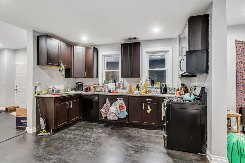 2338 18 Pl, Chicago IL 60608-2560 exterior