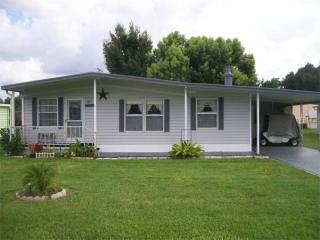 39406 Sterling Dr, Zephyrhills, FL 33542-4779