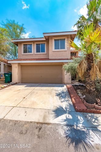 4687 Knollside St, Tucson, AZ 85741-4627