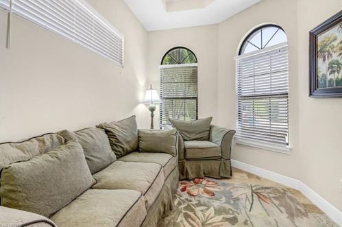 837 105 Ave, Naples FL 34108-1837 exterior