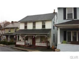 16 Factory St, Slatington, PA 18080-1502