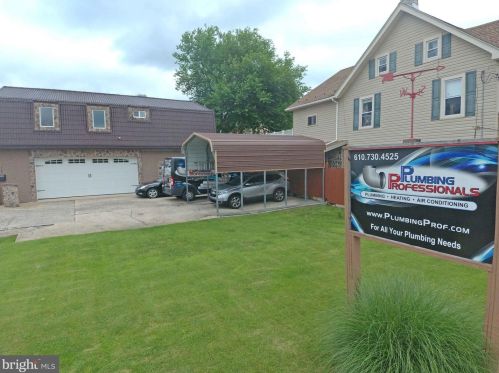 114 Chestnut St, Slatington PA 18080-1512 exterior