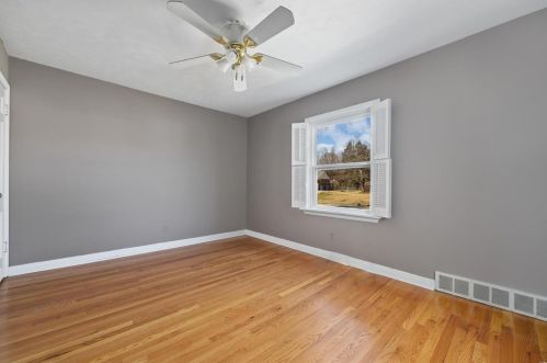 1346 Thatcher Ave, Saint Louis MO 63135-1719 exterior