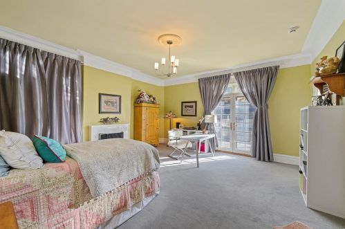 36 Portland Pl, Saint Louis MO 63108-1242 exterior