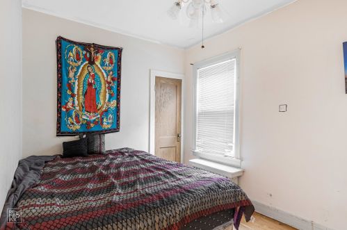 5755 Trumbull Ave, Chicago IL 60629-3638 exterior