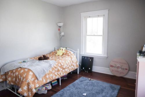 68 5 Ave, Woonsocket RI 02895-5019 exterior