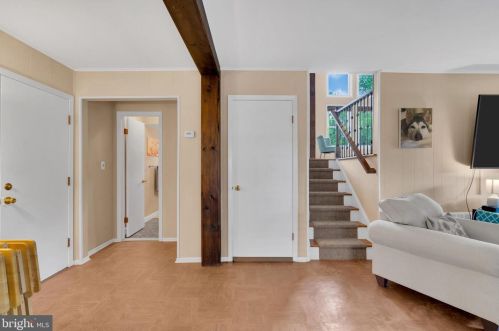 85 Colleen Cir, Trenton NJ 08638-1724 exterior