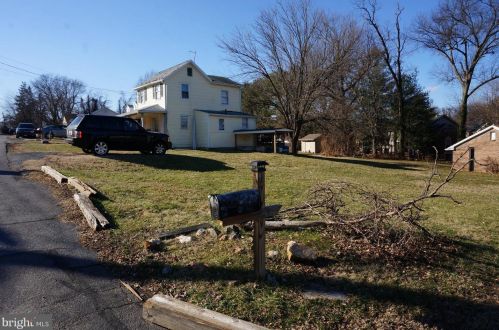 1307 Wheaton Ln, Silver Spring MD 20902-3659 exterior