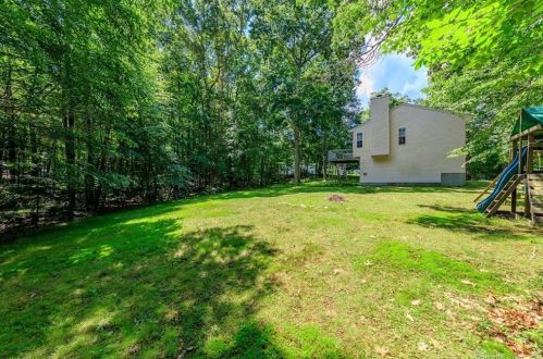 36 Picabo St, Killingly CT 06239-1533 exterior