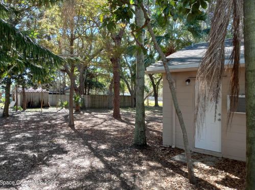 510 Tropical Trl, Merritt Island FL 32953-6016 exterior