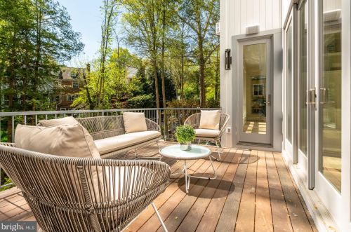 2838 Chesterfield Pl, Washington DC  20008-1015 exterior