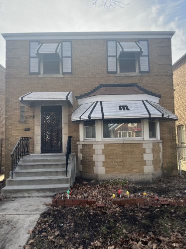 10422 Vernon Ave, Chicago, IL 60628-2950