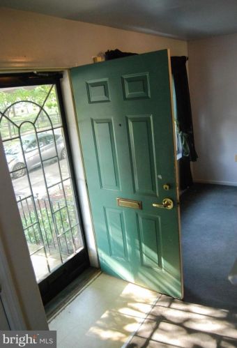 855 Camac St, Philadelphia PA 19148-4311 exterior