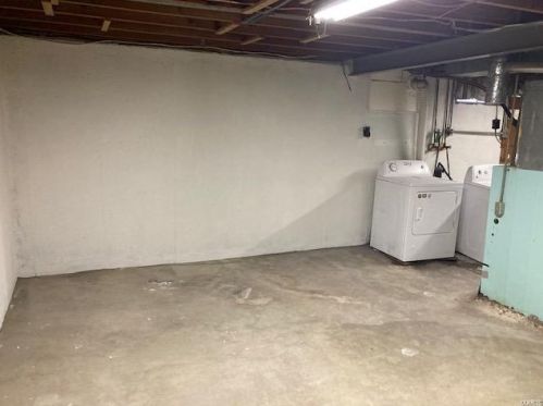 1725 Bradshaw Dr, Saint Louis MO 63136-2422 exterior