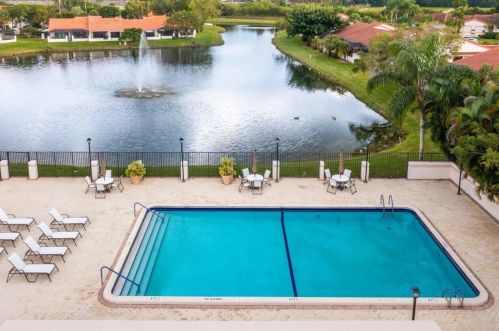 19943 Dean Dr, Boca Raton FL  33434-5410 exterior