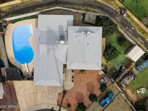 3326 Evans Dr, Phoenix AZ 85032-5575 exterior