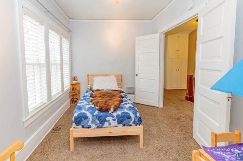 17 Mankato St, Duluth MN 55803-1842 exterior