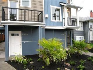 6521 5 Ave, Seattle WA  98115-6418 exterior