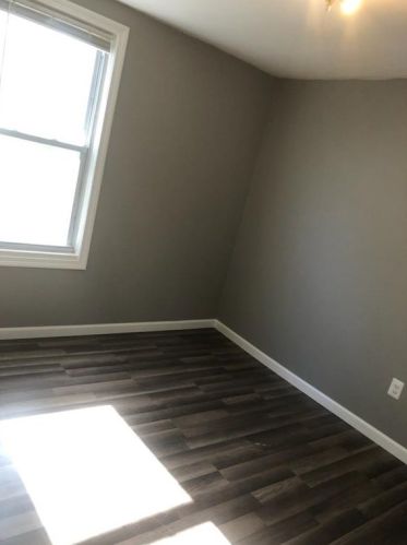 212 1 Ave, Woonsocket RI 02895-4001 exterior