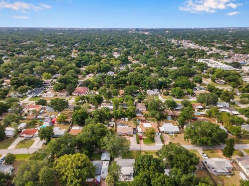 3912 Bay View Ave, Tampa FL  33611-1234 exterior