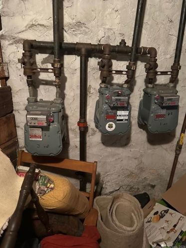 260 Grove St, New Britain CT 06053-3762 exterior