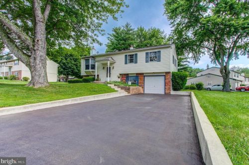 420 Hidden Vly Rd, Chester PA 19014-2534 exterior