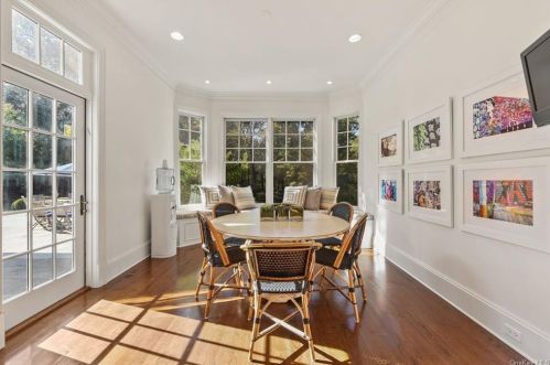 33 Sarles St, Armonk NY 10504-1229 exterior