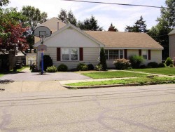 24 Mccarthy Rd, Newton, MA 02459-3505