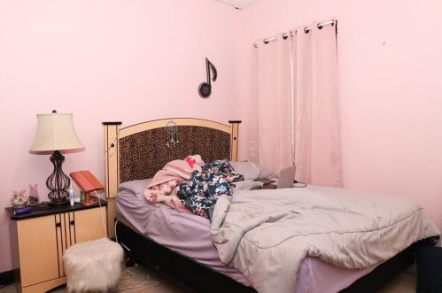 132 Indiana Ave, Providence RI 02905-4401 exterior