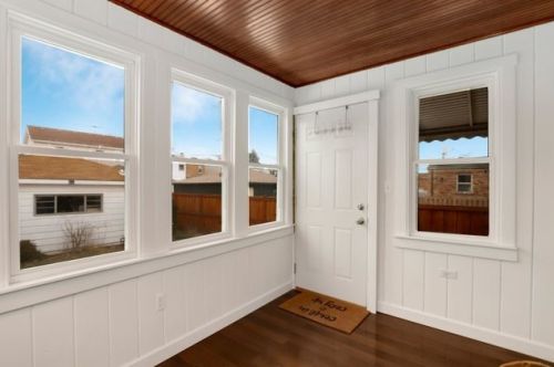 4830 Waveland Ave, Chicago IL 60641-3516 exterior