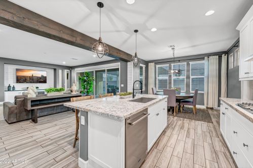 923 Kaibab Dr, Chandler AZ 85248 exterior