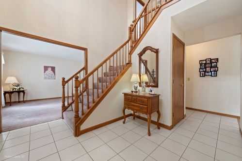 24518 Park Riv Ln, Joliet IL 60404-7668 exterior