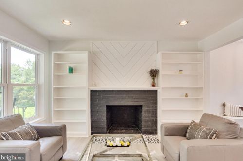 118 Fleetwood Ter, Silver Spring MD  20910-5511 exterior