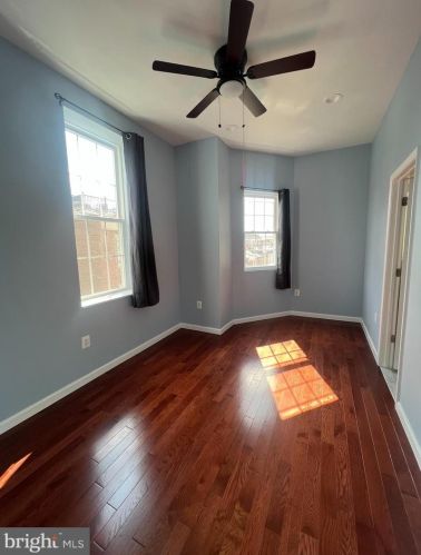 1424 5th St, Philadelphia PA  19147-5930 exterior