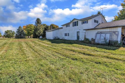 2560 66 St, Fennville MI 49408-9620 exterior