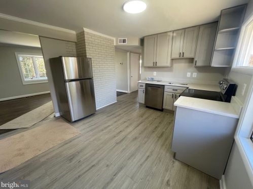 6002 Lemay Rd, Rockville MD  20851-2305 exterior