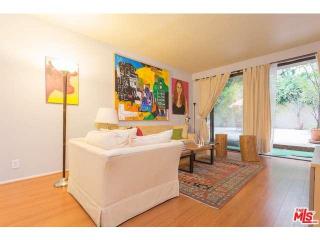 1557 Beverly Glen Blvd, Los Angeles CA  90077-3129 exterior