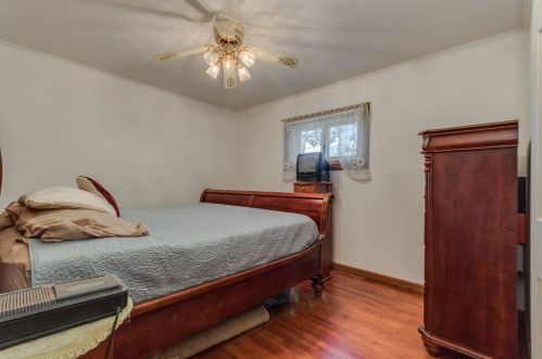 5735 Monitor Ave, Chicago IL 60638-3621 exterior