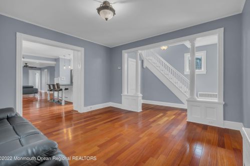 308 Monmouth Rd, West Long Branch NJ 07764-1028 exterior