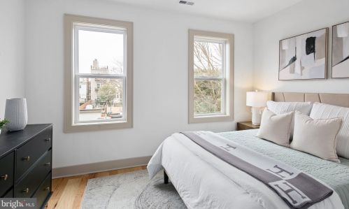 1613 Capitol St, Washington DC  20003-1620 exterior