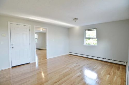 205 Centre St, Quincy MA  02169-6319 exterior