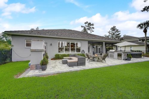 1453 Foxtail Ct, Lake Mary FL 32746-4467 exterior