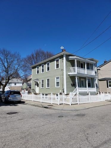 56 Mcmillen St, Providence, RI 02904-2328
