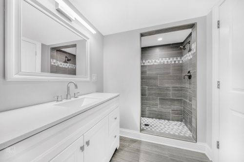 9328 Frst Ave, Chicago IL 60619-7312 exterior