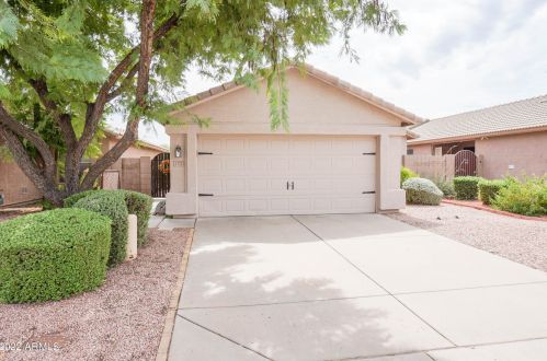 4727 Amberwood Dr, Phoenix, AZ 85048-0414
